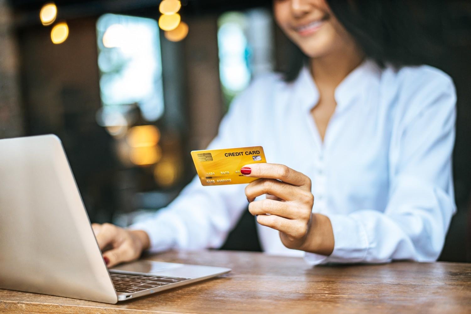 How to Use a Credit Card Without Falling Into Debt
