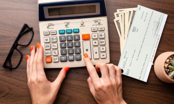 Should You Calculate Savings From Gross or Take-Home Pay