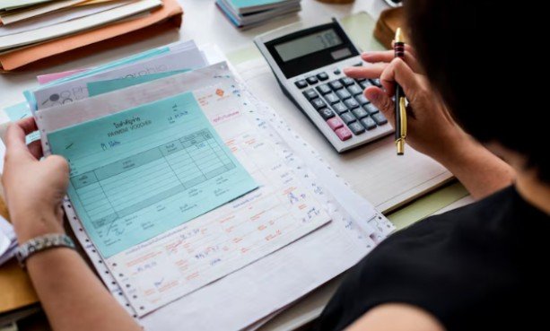 Where Should Your Paycheck Savings Go